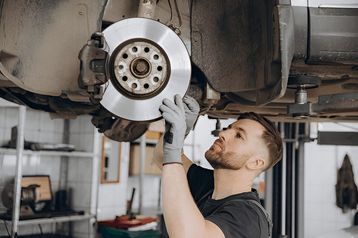 Signs It’s Time to Replace Your Brake Pads